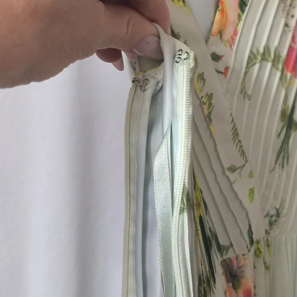 TED BAKER 💚 Floral Pleated Sleeveless Dress US s 6 - Picture 7 of 13